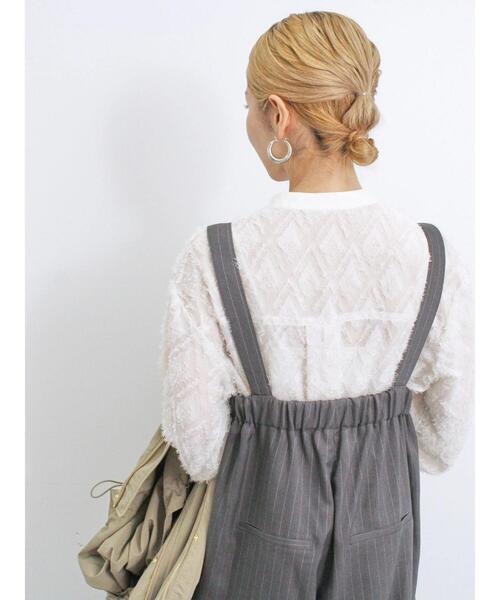 Samansa Mos2 blue（サマンサモスモスブルー）の「幾何学柄バンドカラーブラウス（シャツ/ブラウス・レディース・ブラック/シルバーグレー/オフホワイト・F）」の8枚目の写真