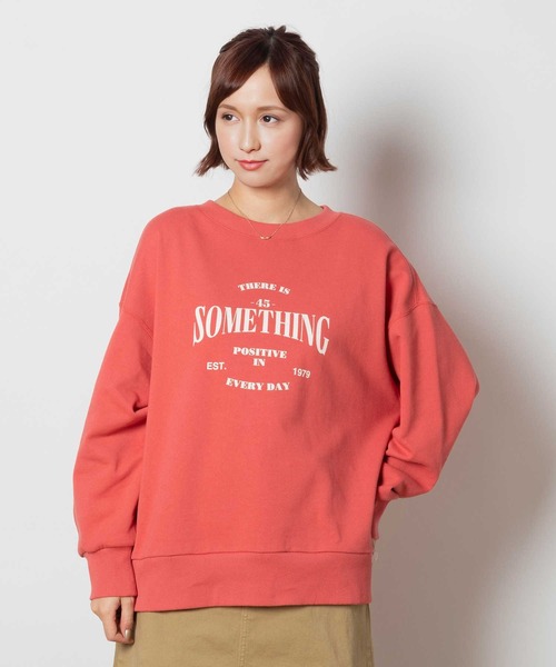 SOMETHING(サムシング)の「【SOMETHING】ビッグスウェット(スウェット・レディース・レッド・フリー)」の1枚目の写真