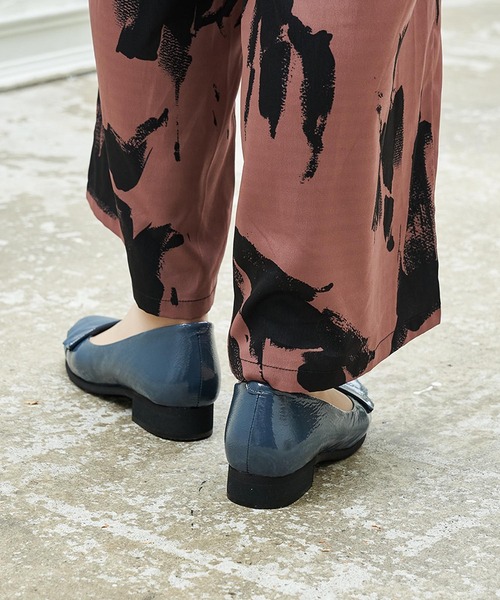 D'ICI(ディッシィ)の「ドレープカッターパンプス(パンプス・レディース・タイガーカモ/ブルー系その他3/ブラック・23.5cm/23cm/22.5cm/22cm/24.5cm/24cm)」の20枚目の写真