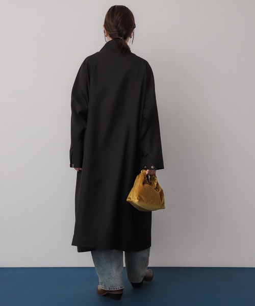 SENSE OF PLACE by URBAN RESEARCH（センスオブプレイスバイアーバンリサーチ）の「スタンドカラーロングコート（トレンチコート・レディース・ベージュ/ブラック・ONE）」の9枚目の写真