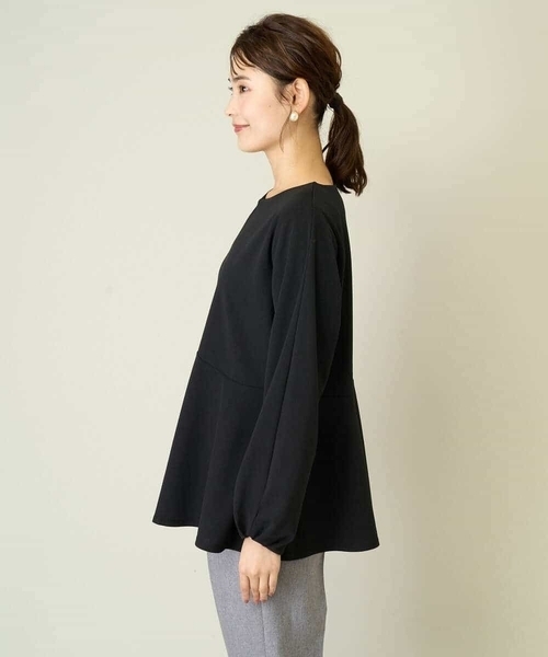 a.v.v（アーヴェヴェ）の「ニュアンスカーブペプラムトップス（Tシャツ/カットソー・レディース・ブラック/ベージュ・38/40/42/34/36）」の10枚目の写真