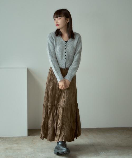 AO2(アオズ)の「Velour Washer Striped Skirt / ベロアワッシャープリーツスカート(スカート・レディース・ブラック/ベージュ/ブラウン・FREE)」の15枚目の写真