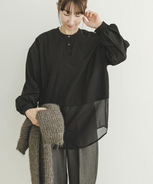 ITEMS URBANRESEARCH（アイテムズ アーバンリサーチ）の「2WAYシアードッキングブラウス（シャツ/ブラウス・レディース・ライトベージュ/ブラック・FREE）」の2枚目の写真