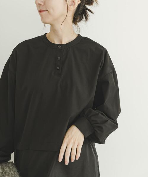 ITEMS URBANRESEARCH（アイテムズ アーバンリサーチ）の「2WAYシアードッキングブラウス（シャツ/ブラウス・レディース・ライトベージュ/ブラック・FREE）」の3枚目の写真