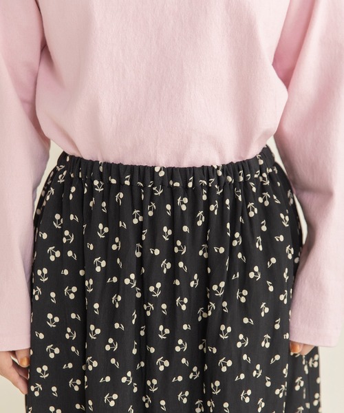 CHILD WOMAN（チャイルドウーマン）の「チェリー風通ジャガード 2段切替ギャザースカート（スカート・レディース・ブラック・FREE）」の17枚目の写真