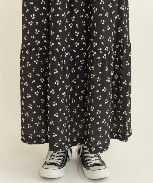 CHILD WOMAN（チャイルドウーマン）の「チェリー風通ジャガード 2段切替ギャザースカート（スカート・レディース・ブラック・FREE）」の20枚目の写真