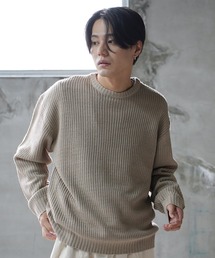 畔編みクルーネックニットセーター