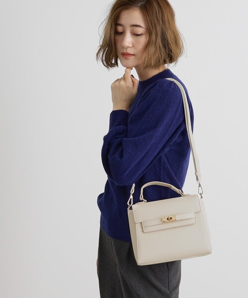 grove（グローブ）の「【雑誌掲載】カクシボフラップベルトショルダー【入卒対応可】（ショルダーバッグ・レディース・アイボリー/ブラック/サックスブルー/グレー・00）」の7枚目の写真
