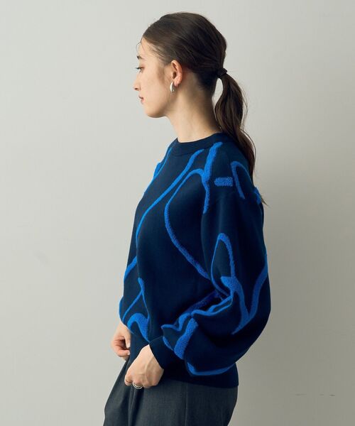 YECCA VECCA（イェッカヴェッカ）の「ランダムハート柄ニット（ニット/セーター・レディース・ネイビー/グレー/ライトグレー・FREE）」の5枚目の写真