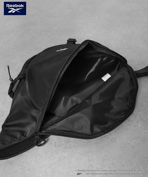 Reebok（リーボック）の「【REEBOK】 ワンショルダー ボディバッグ（ボディバッグ/ウエストポーチ・メンズ・ブラック/アイボリー/チャコール・FREE）」の13枚目の写真