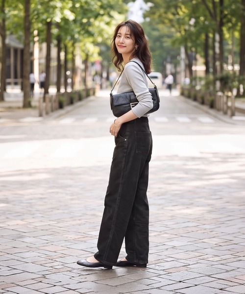 STYLE DELI(スタイルデリ)の「縞柄状ライトコーデュロイパンツ(その他パンツ・レディース・ブラック・LARGE/MEDIUM/SMALL)」の4枚目の写真