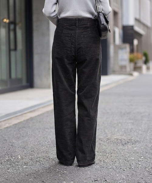 STYLE DELI(スタイルデリ)の「縞柄状ライトコーデュロイパンツ(その他パンツ・レディース・ブラック・LARGE/MEDIUM/SMALL)」の6枚目の写真