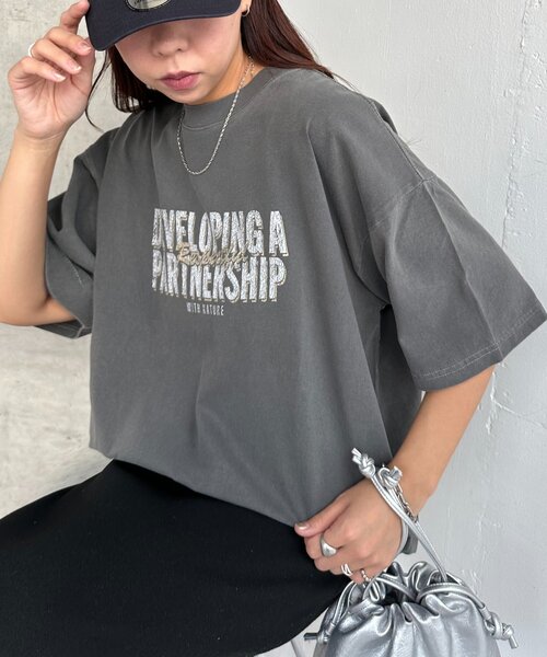 DISCOAT(ディスコート)の「【WEB限定】ピグメントアソートロゴTシャツ(Tシャツ/カットソー・レディース・チャコールグレー/グリーン/ベージュ・MEDIUM/SMALL)」の19枚目の写真
