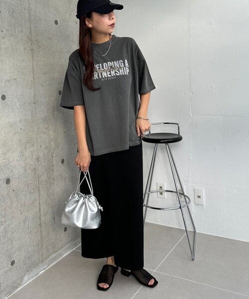 DISCOAT(ディスコート)の「【WEB限定】ピグメントアソートロゴTシャツ(Tシャツ/カットソー・レディース・チャコールグレー/グリーン/ベージュ・MEDIUM/SMALL)」の22枚目の写真
