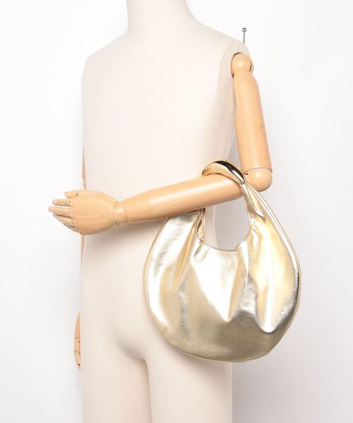 ROSE BUD（ローズバッド）の「(LE VERNIS)スカルプチャーバッグ S（ハンドバッグ・レディース・ゴールド・ONE SIZE）」の2枚目の写真