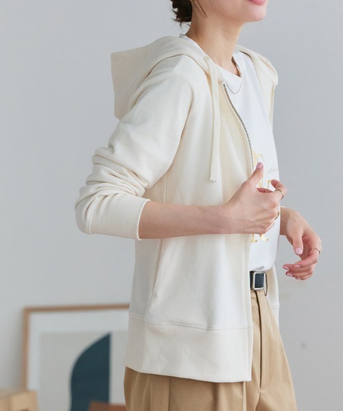 Pierrot（ピエロ）の「スウェットジップパーカー（パーカー・レディース・アイボリー/ブラック/ブルー系その他/ネイビー/杢グレー/グレイッシュベージュ・LL/L/M）」の18枚目の写真