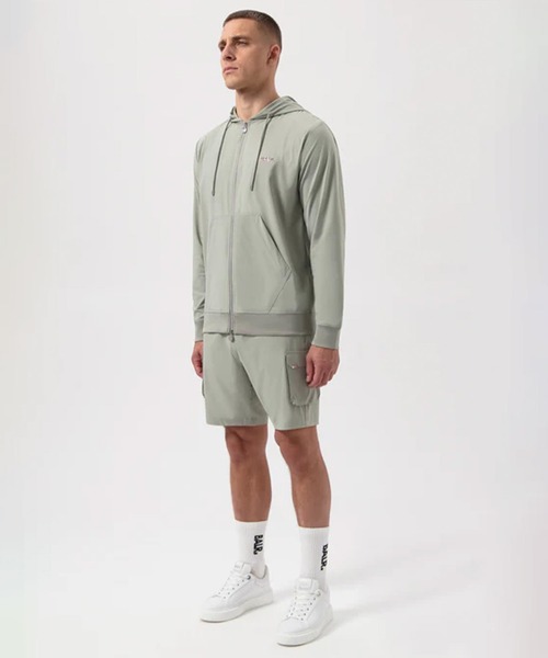 BALR.(ボーラー)の「JP Tech Cargo Shorts(カーゴパンツ・メンズ・グレー・XX-SMALL/X-SMALL/SMALL/MEDIUM/LARGE/X-LARGE/XX-LARGE)」の2枚目の写真