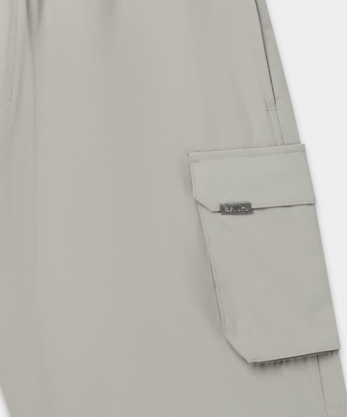 BALR.(ボーラー)の「JP Tech Cargo Shorts(カーゴパンツ・メンズ・グレー・XX-SMALL/X-SMALL/SMALL/MEDIUM/LARGE/X-LARGE/XX-LARGE)」の4枚目の写真