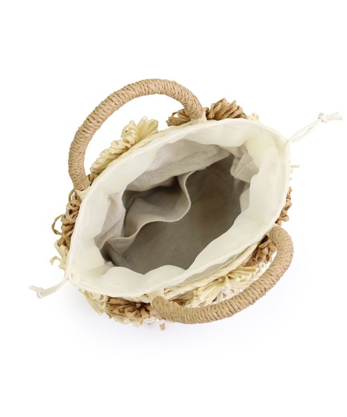 MIAN (ミアン)の「花モチーフトートバッグ(かごバッグ・レディース・ベージュ/ミント/ブラック・FREE)」の4枚目の写真