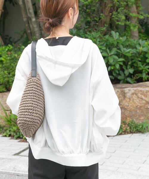 ITEMS URBANRESEARCH(アイテムズ アーバンリサーチ)の「メッシュマウンテンパーカー(マウンテンパーカー・レディース・ホワイト/ブラック・FREE)」の17枚目の写真