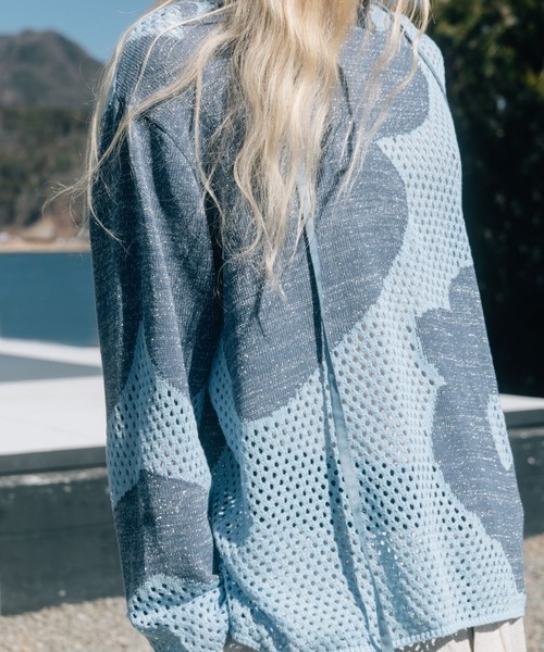 BLAYMORE(ブレイモア)の「【BLAYMORE】Butterfly Flower Glitter Knit / メッシュニット ラメ糸混紡(ニット/セーター・メンズ・ブラック/ライトブルー・S/M)」の4枚目の写真