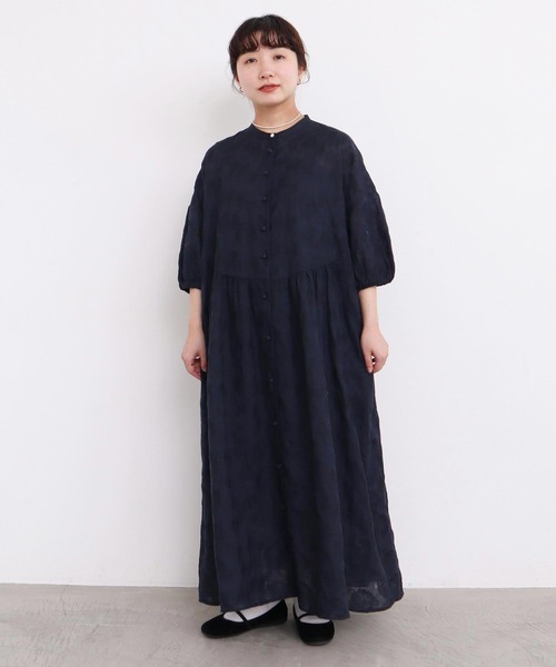 l'atelier du savon（アトリエドサボン）の「●線画のお花ラミー刺繍　ワンピース（ワンピース・レディース・パープル/ネイビー/キナリ・FREE）」の9枚目の写真