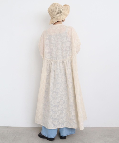 l'atelier du savon（アトリエドサボン）の「●線画のお花ラミー刺繍　ワンピース（ワンピース・レディース・パープル/ネイビー/キナリ・FREE）」の21枚目の写真