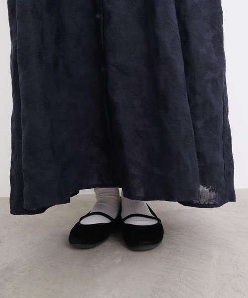 l'atelier du savon（アトリエドサボン）の「●線画のお花ラミー刺繍　ワンピース（ワンピース・レディース・パープル/ネイビー/キナリ・FREE）」の8枚目の写真