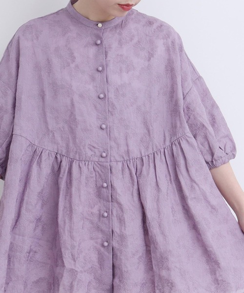 l'atelier du savon（アトリエドサボン）の「●線画のお花ラミー刺繍　ワンピース（ワンピース・レディース・パープル/ネイビー/キナリ・FREE）」の6枚目の写真