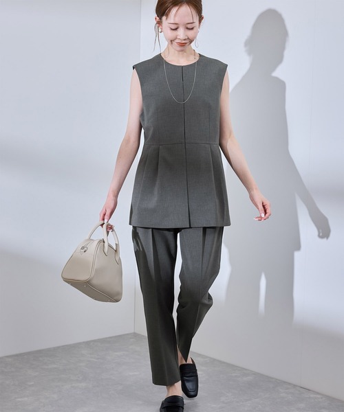 ROPE' PICNIC(ロペピクニック)の「【UV対応】【リネンライク・シリーズ】ペプラムジレベスト/通勤・セットアップ対応(ベスト・レディース・ダークブラウン/ネイビー/グレー/グレー系その他・38)」の7枚目の写真
