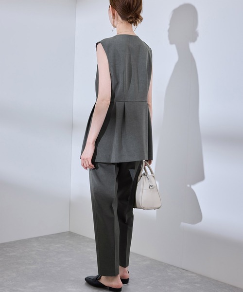 ROPE' PICNIC(ロペピクニック)の「【UV対応】【リネンライク・シリーズ】ペプラムジレベスト/通勤・セットアップ対応(ベスト・レディース・ダークブラウン/ネイビー/グレー/グレー系その他・38)」の8枚目の写真