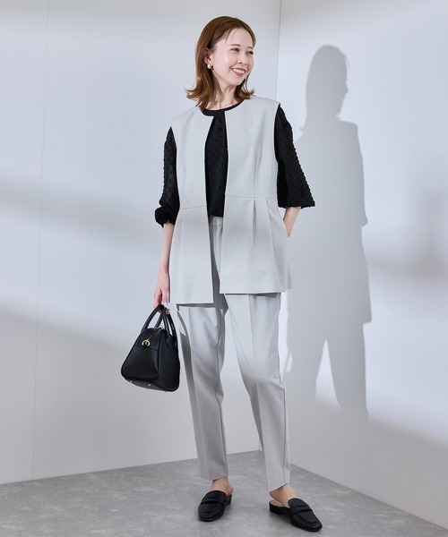 ROPE' PICNIC(ロペピクニック)の「【UV対応】【リネンライク・シリーズ】ペプラムジレベスト/通勤・セットアップ対応(ベスト・レディース・ダークブラウン/ネイビー/グレー/グレー系その他・38)」の17枚目の写真