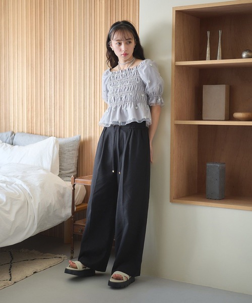 earth music&ecology(アースミュージックアンドエコロジー)の「コード付きキャミソール(キャミソール・レディース・レッド/オフホワイト/グレー/ブラック・S/M)」の12枚目の写真