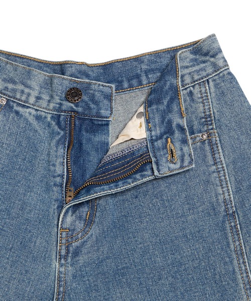 PUNYUS（プニュズ）の「バレルデニムパンツ（デニムパンツ・レディース・ライトブルー/ブラック・1/2/4/3）」の12枚目の写真