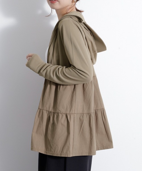 UNDOVE(アンドゥーブ)の「〈UNDOVE〉【はっ水/ストレッチ/UV対策/接触冷感/アウトドア/普段着/水際アイテム/レジャー/日焼け対策/日差し対策/UV対策/フード付き/サムホール付き/指穴/顔まで紫外線を守る】水際&UV異素材切替はっ水パーカー(パーカー・レディース・モカ/ライトブルー・LARGE/X-LARGE/MEDIUM)」の18枚目の写真