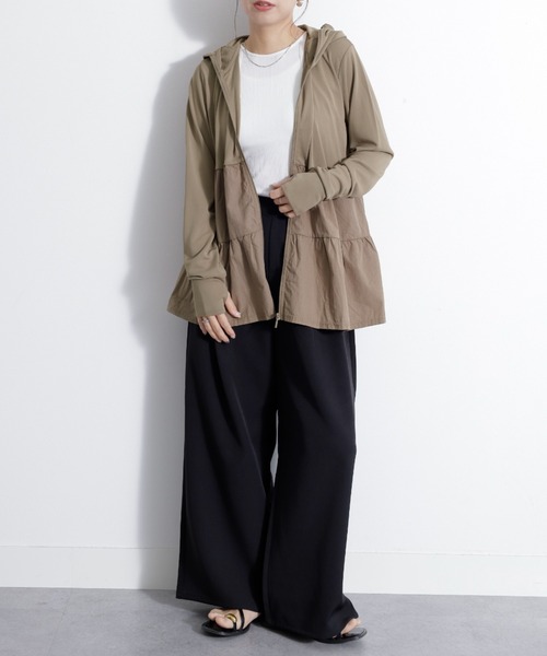UNDOVE(アンドゥーブ)の「〈UNDOVE〉【はっ水/ストレッチ/UV対策/接触冷感/アウトドア/普段着/水際アイテム/レジャー/日焼け対策/日差し対策/UV対策/フード付き/サムホール付き/指穴/顔まで紫外線を守る】水際&UV異素材切替はっ水パーカー(パーカー・レディース・モカ/ライトブルー・LARGE/X-LARGE/MEDIUM)」の7枚目の写真