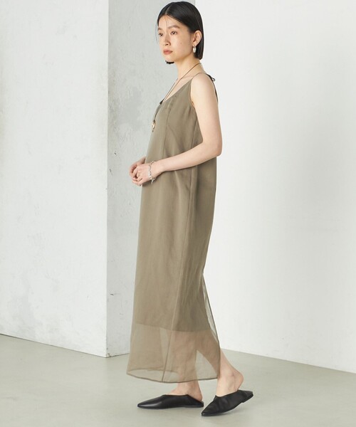 SHIPS(シップス)の「Wai+:〈手洗い可能〉オーガンジー ノースリーブ 2WAY ワンピース(ワンピース・レディース・ブラック/ベージュ系・ONE SIZE)」の14枚目の写真