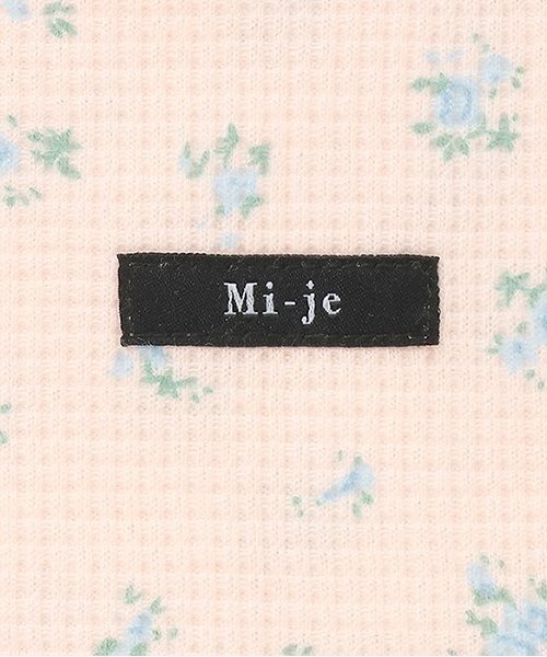Mi-je(ミジェ)の「小花柄ワッフル半袖Tシャツ【韓国ファッション】(Tシャツ/カットソー・レディース・アイボリー/ピンク・F)」の10枚目の写真