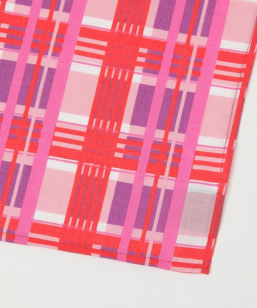 BAYFLOW（ベイフロー）の「【ASANTE SANA】ハンカチ50×50（タオル・レディース・ピンク/グリーン/イエロー/パープル/ブルー・0）」の17枚目の写真