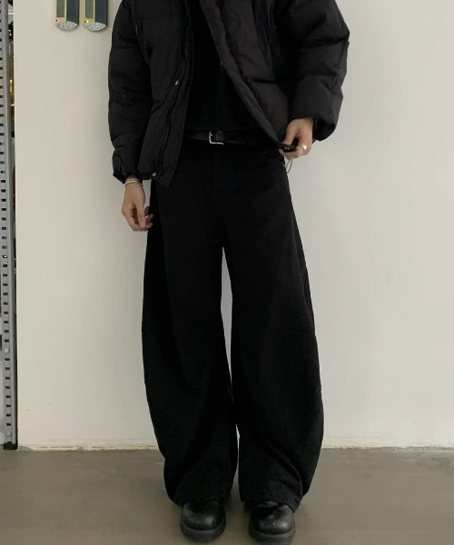 REBALANCE(リバランス)の「ルーズシルエットデニムパンツ(デニムパンツ・メンズ・A/B・MEDIUM/LARGE/X-LARGE)」の1枚目の写真