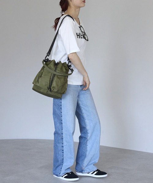 &MARKS(アンドマークス)の「N13【軽量・2WAY】ナイロンバケツバッグ(ショルダーバッグ・レディース・ブラック/ブラウン/グレー/オフホワイト/カーキ・FREE)」の13枚目の写真