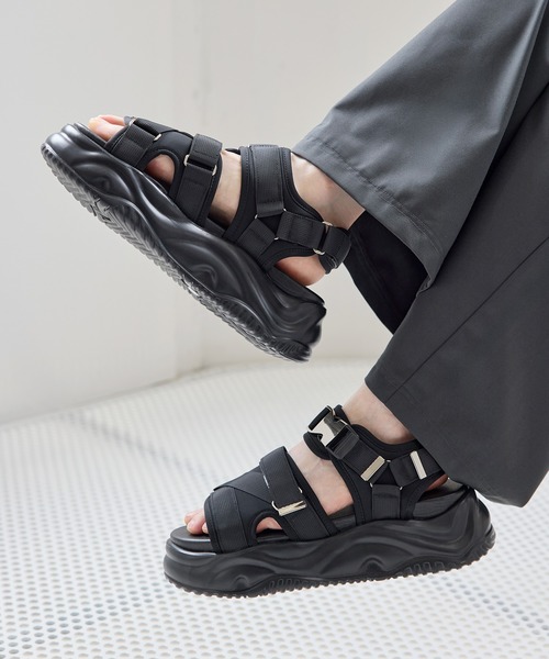 7cmクロスデザインバックル厚底サンダル（サンダル）｜ETELIO