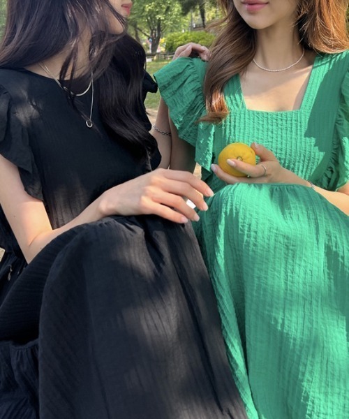 FREE STYLISTS(フリー スタイリスト)の「YUGA_YGMC Frill sleeve tiered dress(ワンピース・レディース・ブラック/グリーン・FREE)」の7枚目の写真