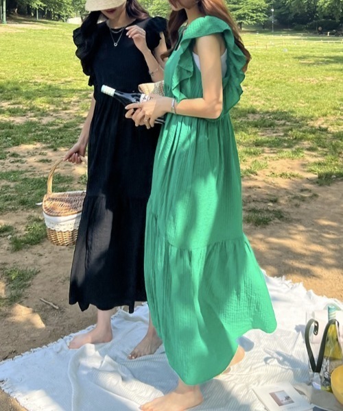 FREE STYLISTS(フリー スタイリスト)の「YUGA_YGMC Frill sleeve tiered dress(ワンピース・レディース・ブラック/グリーン・FREE)」の9枚目の写真