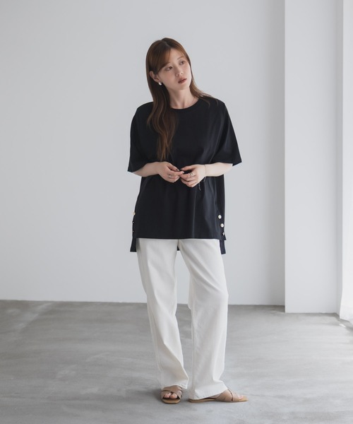NAVY(ネイビー)の「nAvy 裾ボタンオーバーTシャツ(Tシャツ/カットソー・レディース・ベージュ/オフホワイト/ブラック・M/L)」の20枚目の写真