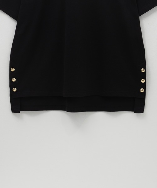 NAVY(ネイビー)の「nAvy 裾ボタンオーバーTシャツ(Tシャツ/カットソー・レディース・ベージュ/オフホワイト/ブラック・M/L)」の10枚目の写真