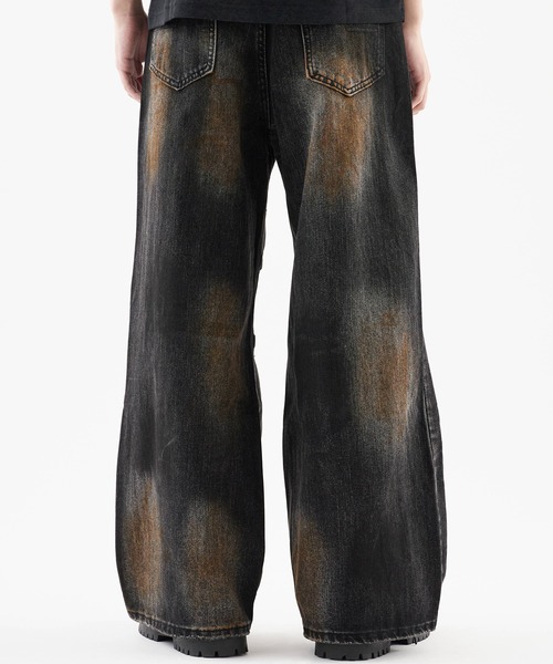 Theater code（シアターコード）の「Rust-processed wide denim pants/錆び加工 ワイドデニムパンツ（デニムパンツ・メンズ・ブラック・L/M）」の2枚目の写真
