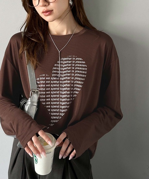 mily bilet(ミウィビレット)の「【mily bilet】 ハートが映える♪大人カジュアルMIX◎ハートグラフィック指穴ロングTシャツ(Tシャツ/カットソー・レディース・チャコールグレー/ブラウン/ホワイト/オートミール・LARGE/MEDIUM/SMALL/X-LARGE)」の6枚目の写真