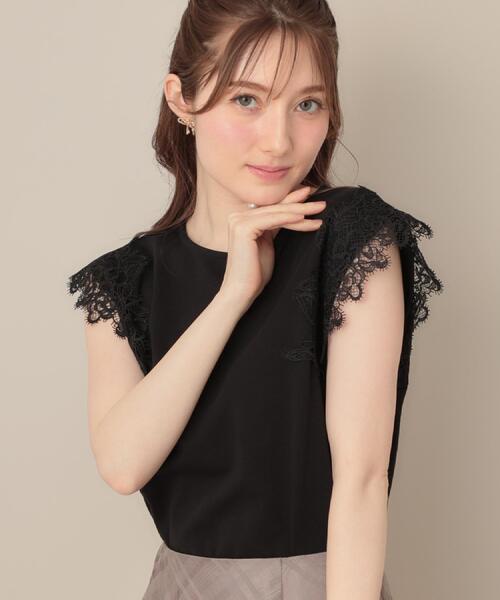 couture brooch（クチュールブローチ）の「【マシンウォッシャブル・UVケア・接触冷感】フレンチ肩レースカットソー（Tシャツ/カットソー・レディース・ライトグレー/ブラック/オフホワイト・38/42/36）」の3枚目の写真