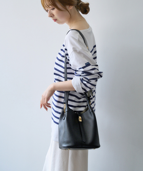 VIOLAd'ORO(ヴィオラドーロ)の「VIOLAd’ORO/ヴィオラドーロ TRERO BELT BAG(ハンドバッグ・レディース・ベージュ/ブラック・FREE)」の6枚目の写真